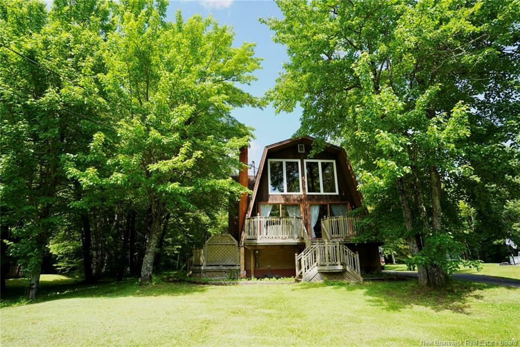 305 Youghall Drive  Bathurst NB E2A 4X7 photo