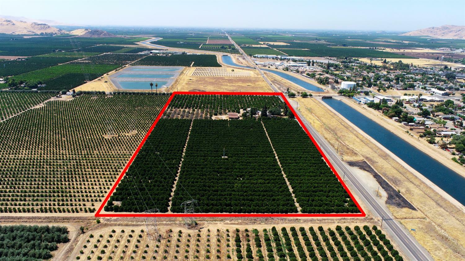 Property Photo: 7390 S Hills Valley Road CA 93646