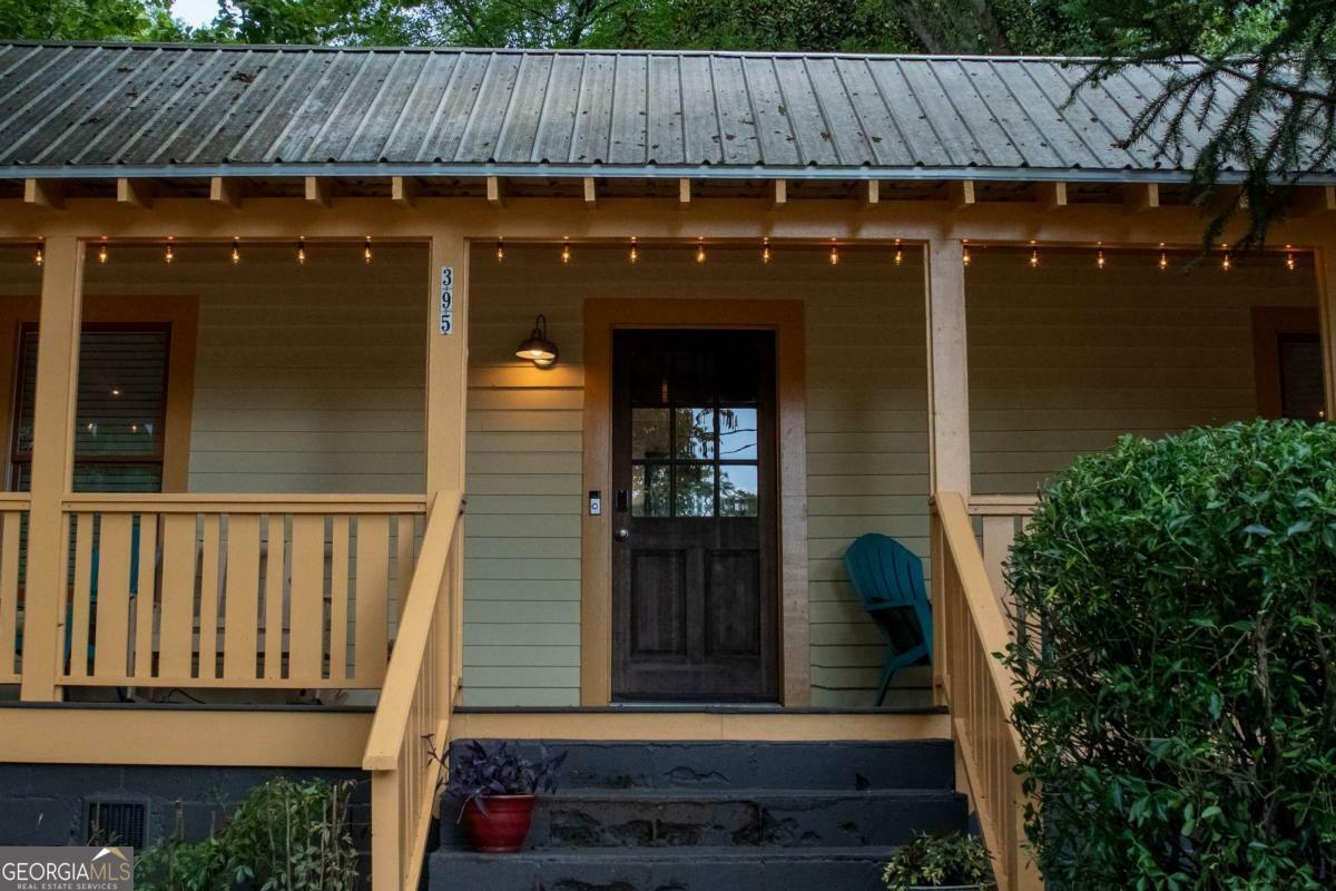 Property Photo: 395 Cleveland Avenue GA 30601