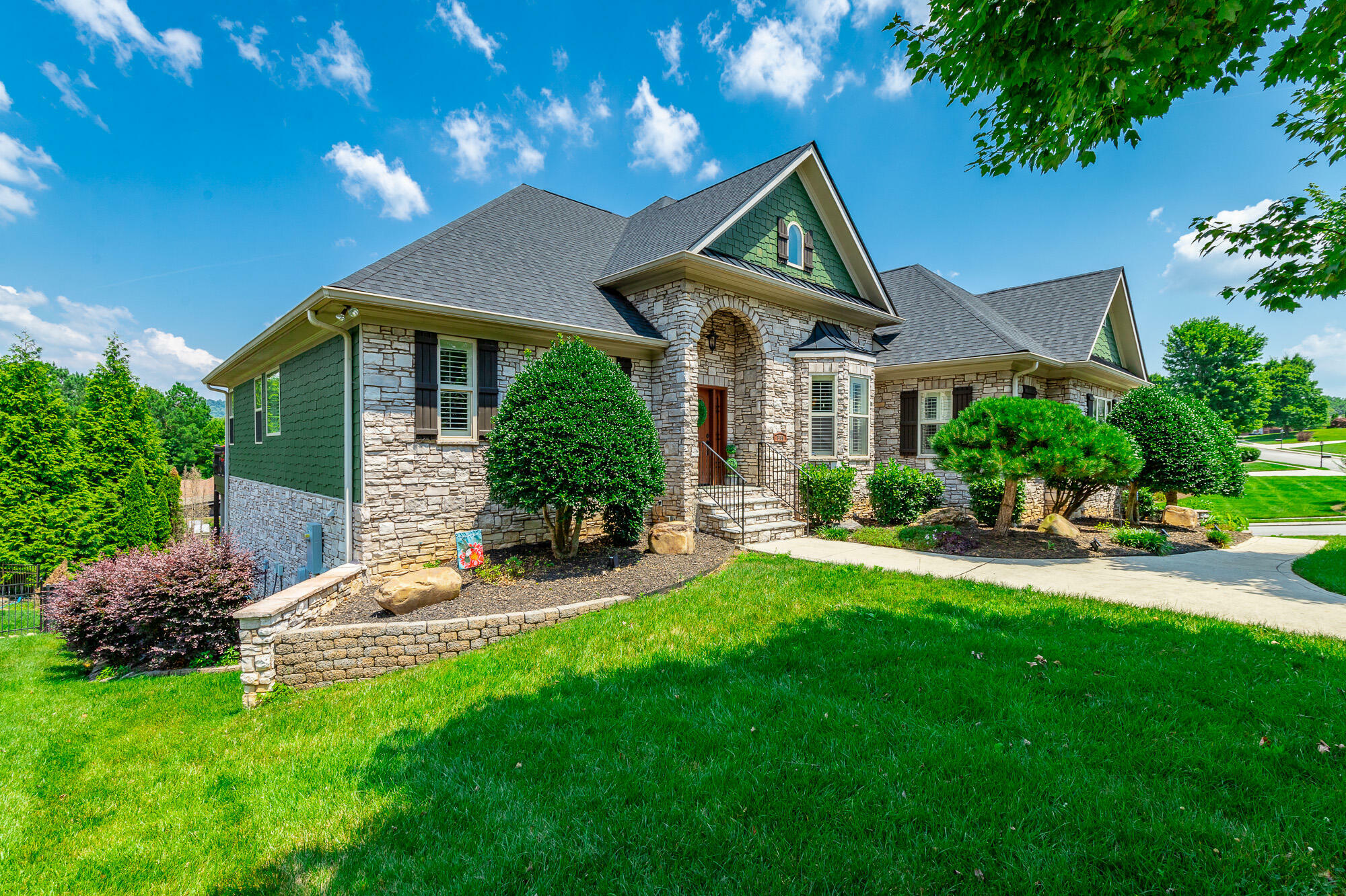 3106 Reflection Lane  Ooltewah TN 37363 photo