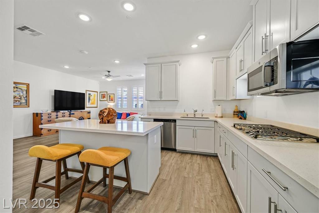 Property Photo: 2555 Hampton Road 4306 NV 89052