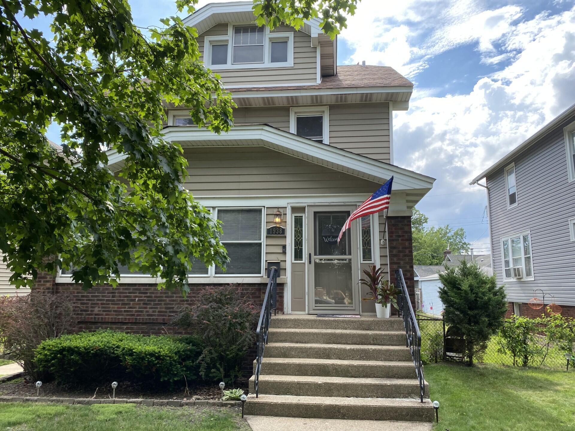Property Photo: 1938 Wespark Avenue IN 46394