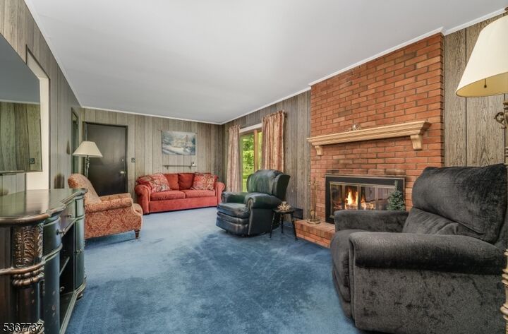 Property Photo:  4 Orchid Place  NJ 08833 