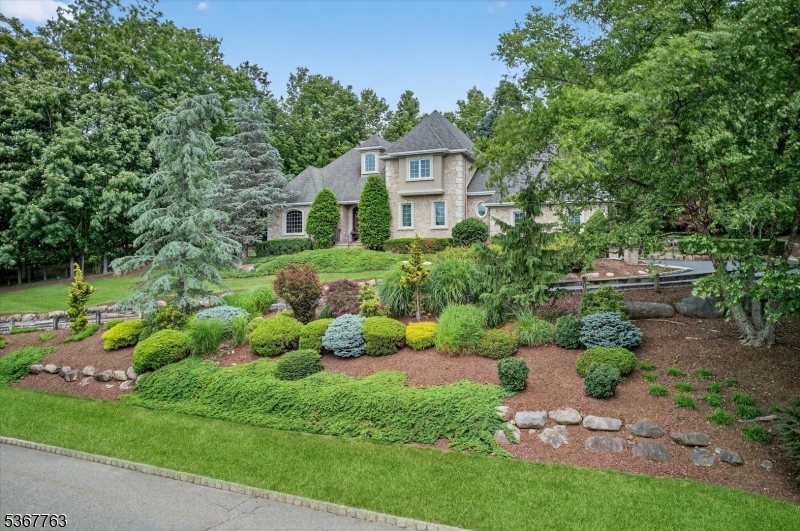84 Walsh Dr  Mahwah Twp. NJ 07430 photo