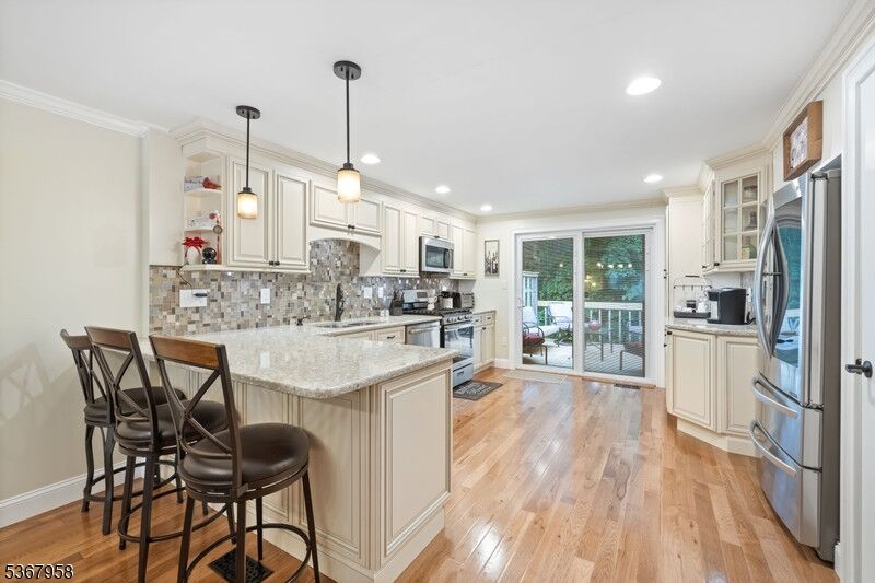Property Photo: 17 Quail Ct NJ 07419