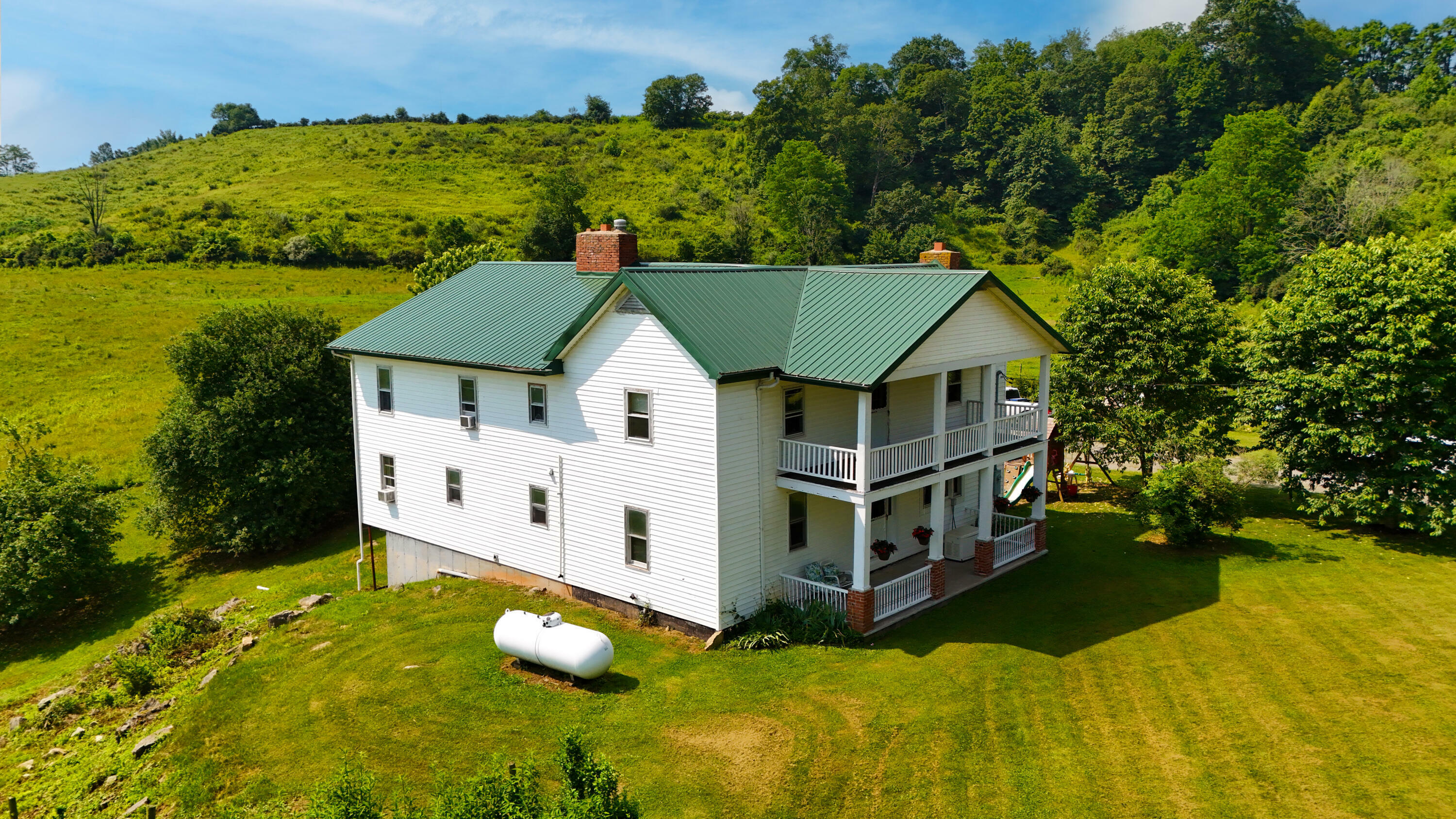 5210 Seneca Trl  Hillsboro WV 24946 photo