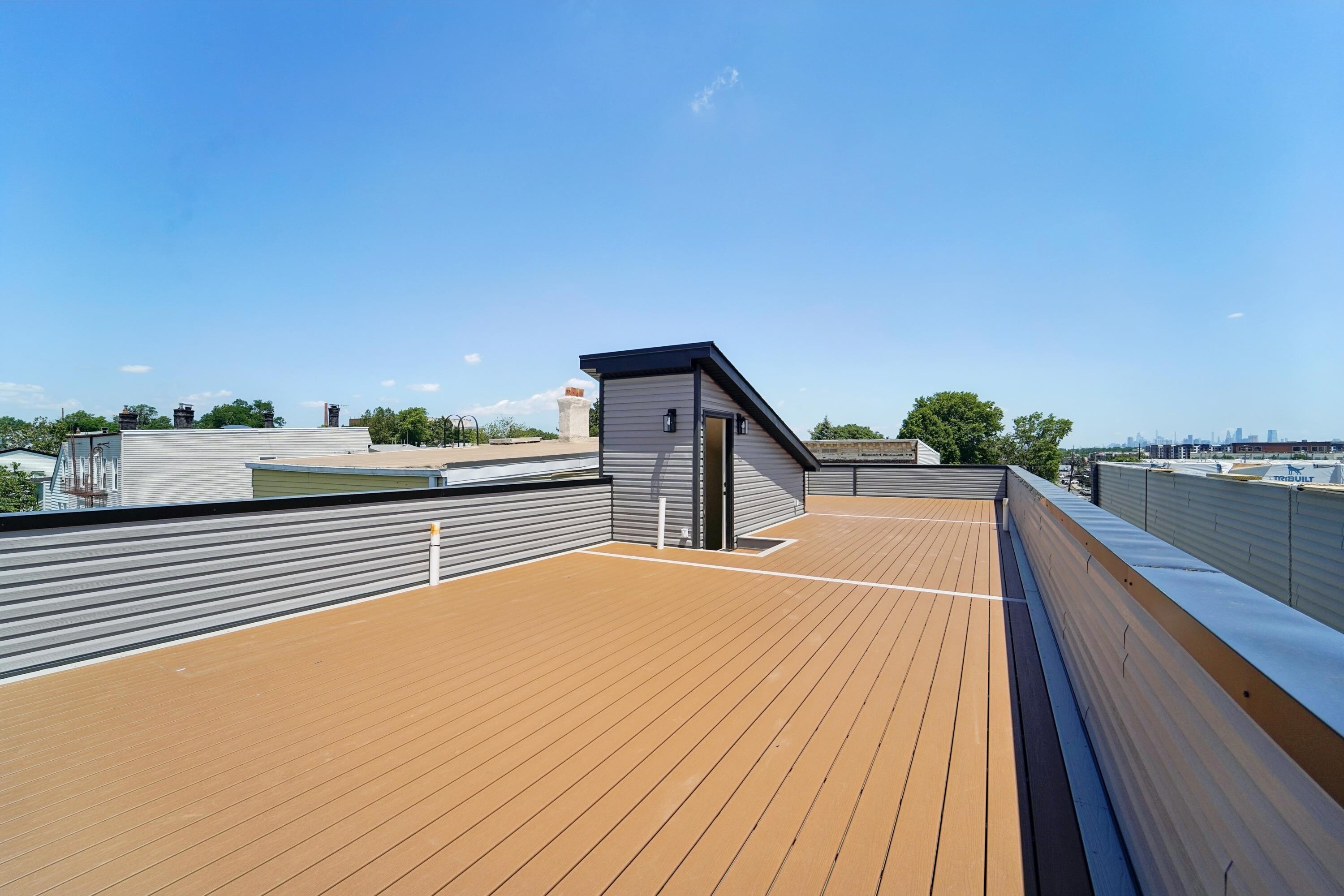 Property Photo: 90 East 27th St 2 NJ 07002