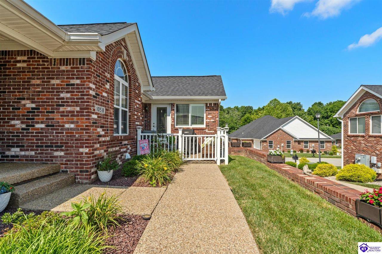 Property Photo: 105B Legacy Court KY 42701