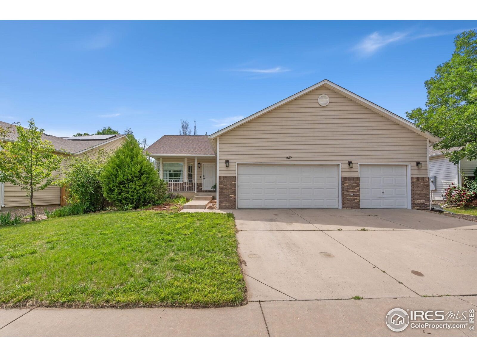 Property Photo:  410 Norwood Ct  CO 80550 