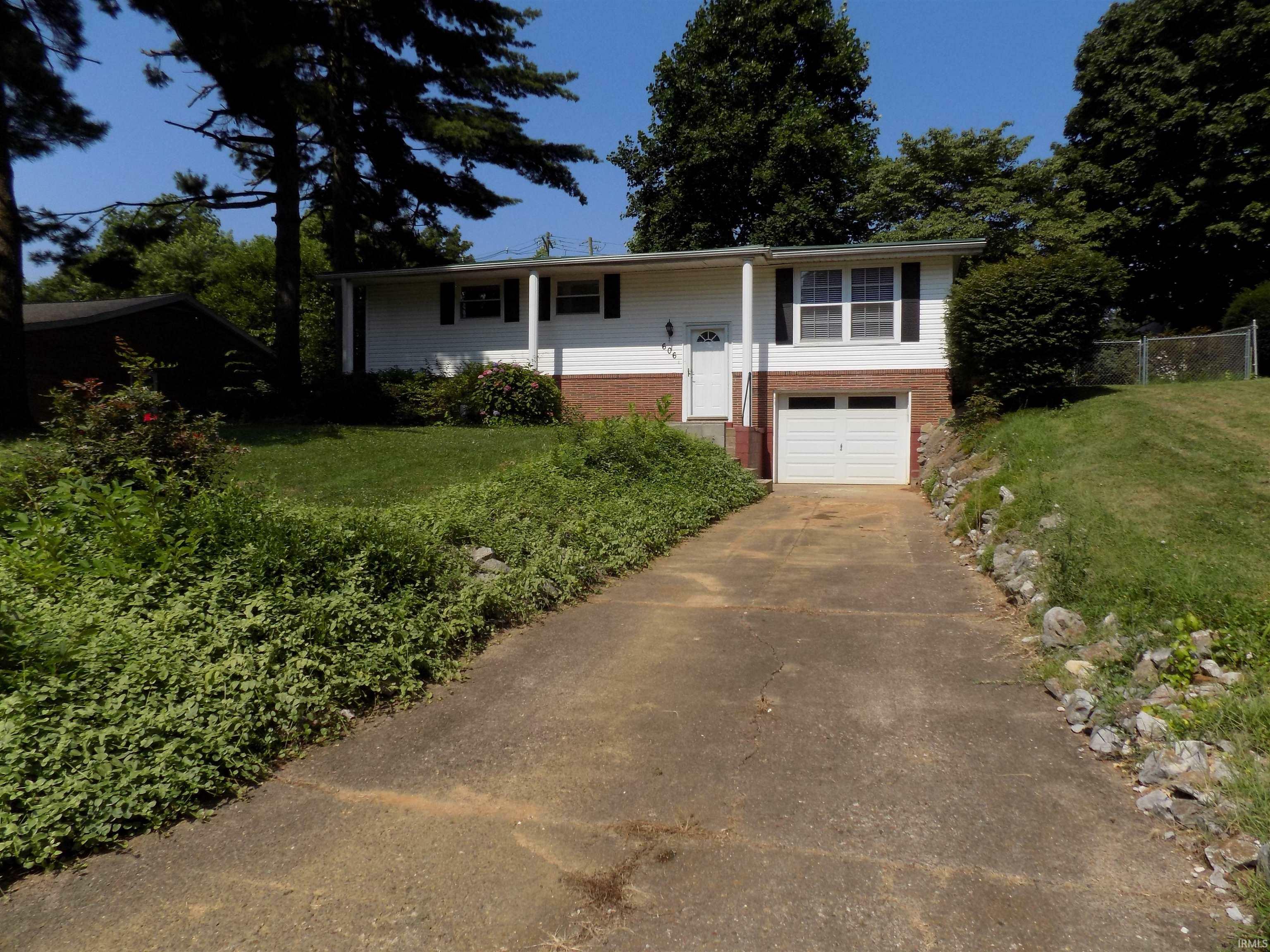 606 Prince Drive  Newburgh IN 47630 photo
