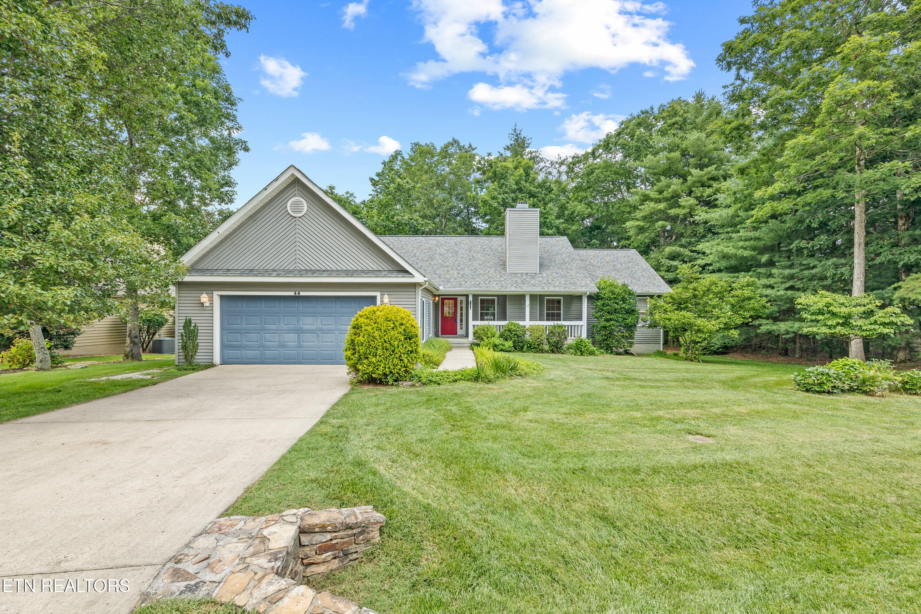 Property Photo: 44 Roundstone Terrace TN 38558