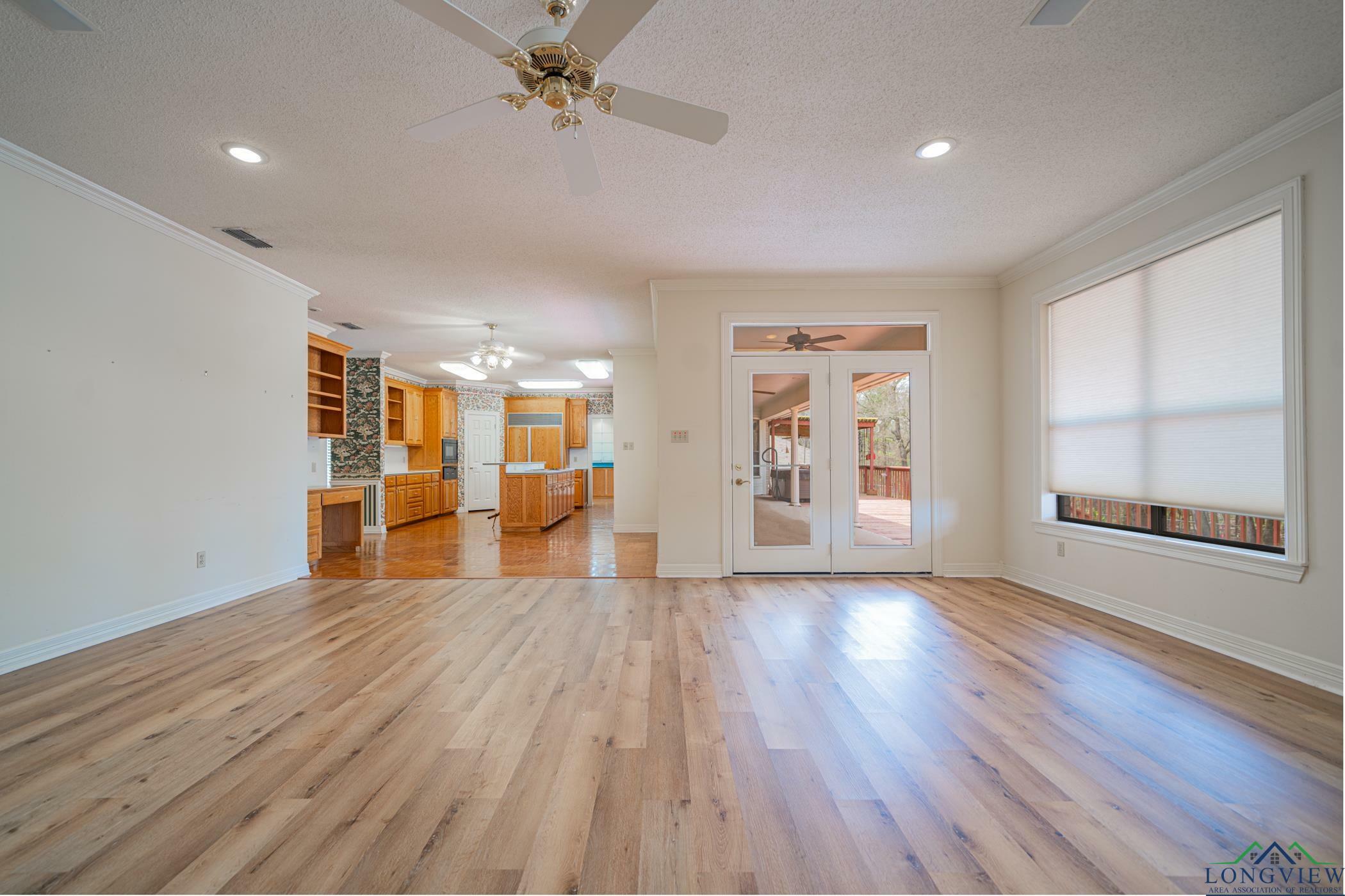Property Photo:  807 Vicksburg Court  TX 75601 