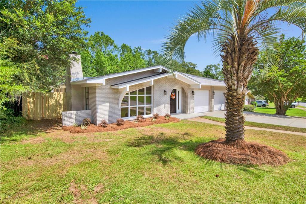 Property Photo: 2604 Old Dobbin Drive E AL 36695