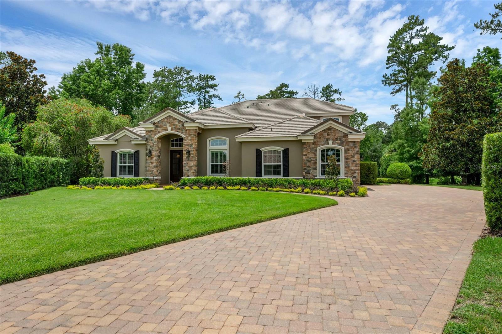 Property Photo: 1462 Palm Bay Court FL 32746