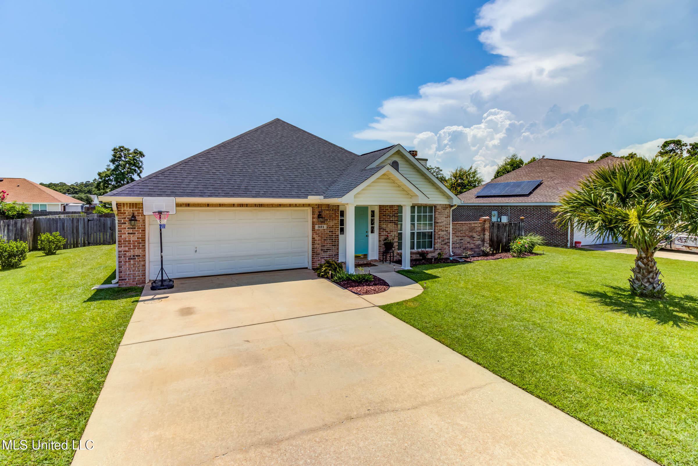 Property Photo: 321 Woodcrest Drive MS 39560