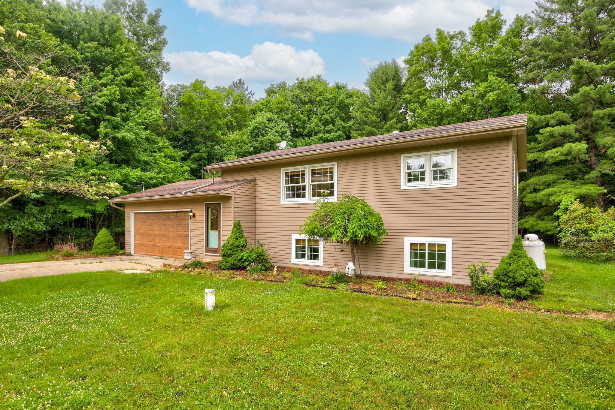 Property Photo: 5852 Pinkerton Road MI 48768
