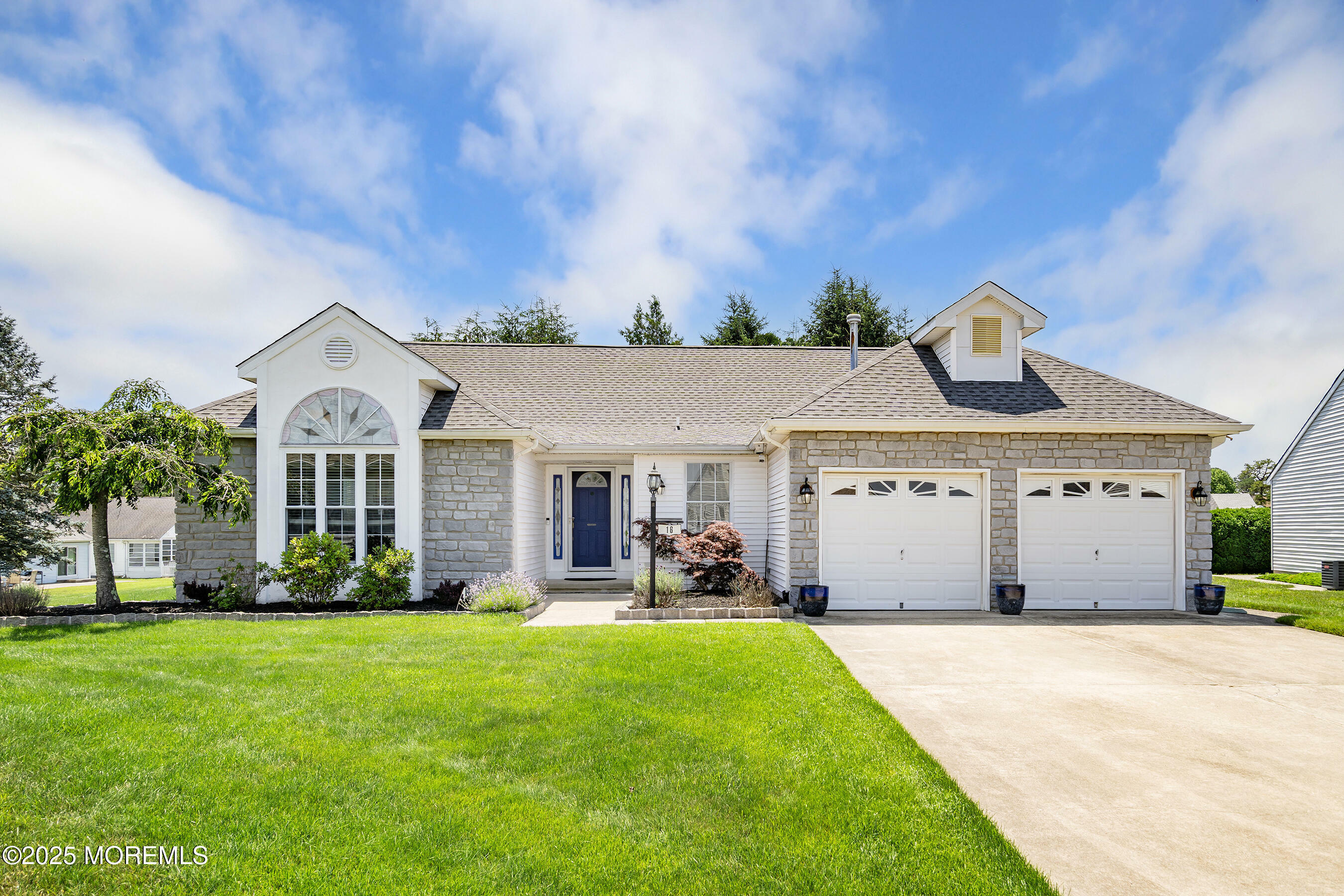 16 Sandhurst Court  Toms River NJ 08757 photo