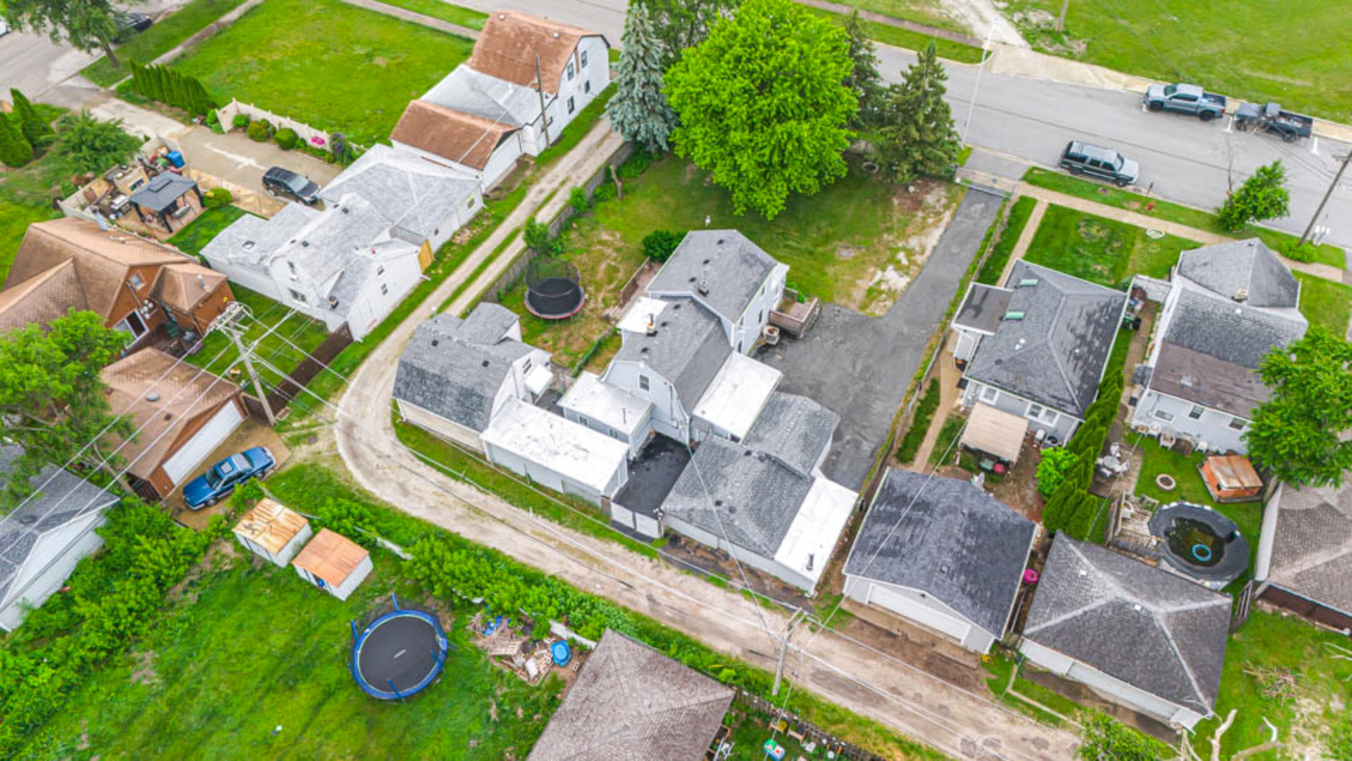 Property Photo: 9827 Melvina Avenue IL 60453