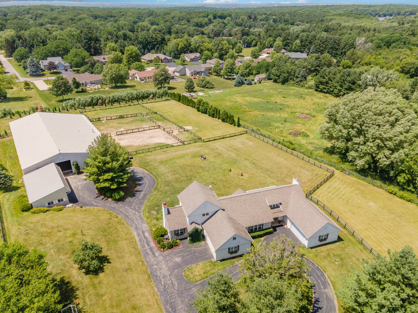 Property Photo: 5284 Harvey Road IL 61011
