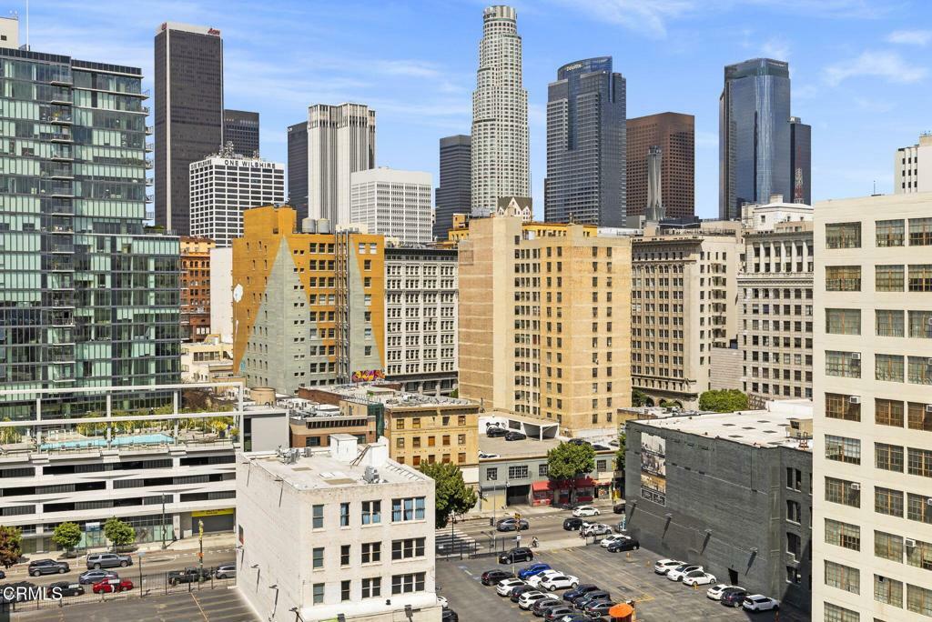 Property Photo: 746 S Los Angeles Street 1001 CA 90014