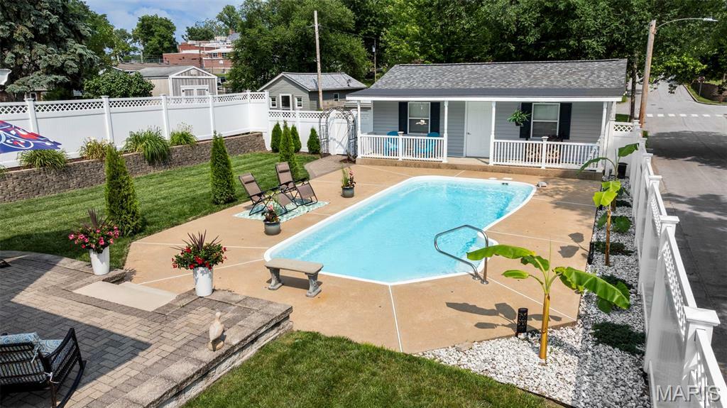 Property Photo: 726 S 8th Street MO 63301