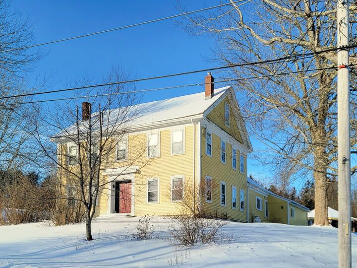 Property Photo:  61 Point Street  ME 04623 