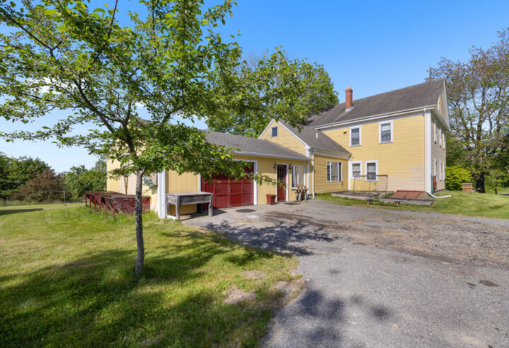Property Photo:  61 Point Street  ME 04623 