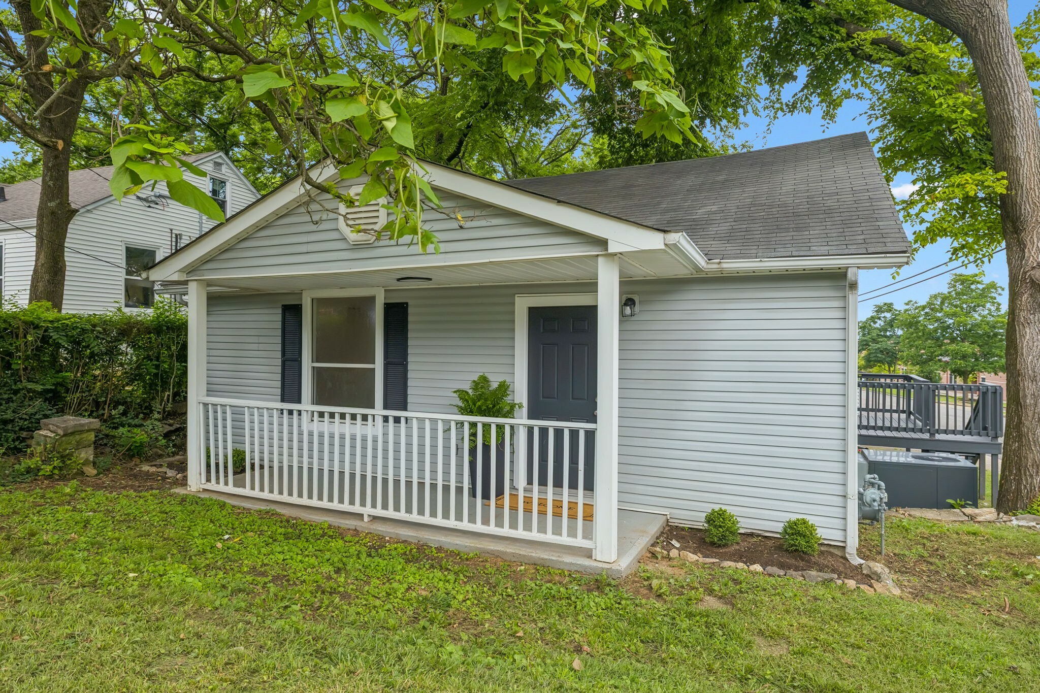 Property Photo: 315 37th Ave N TN 37209