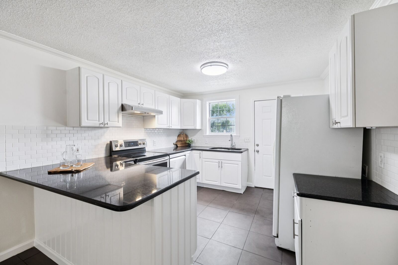 Property Photo:  315 37th Ave N  TN 37209 
