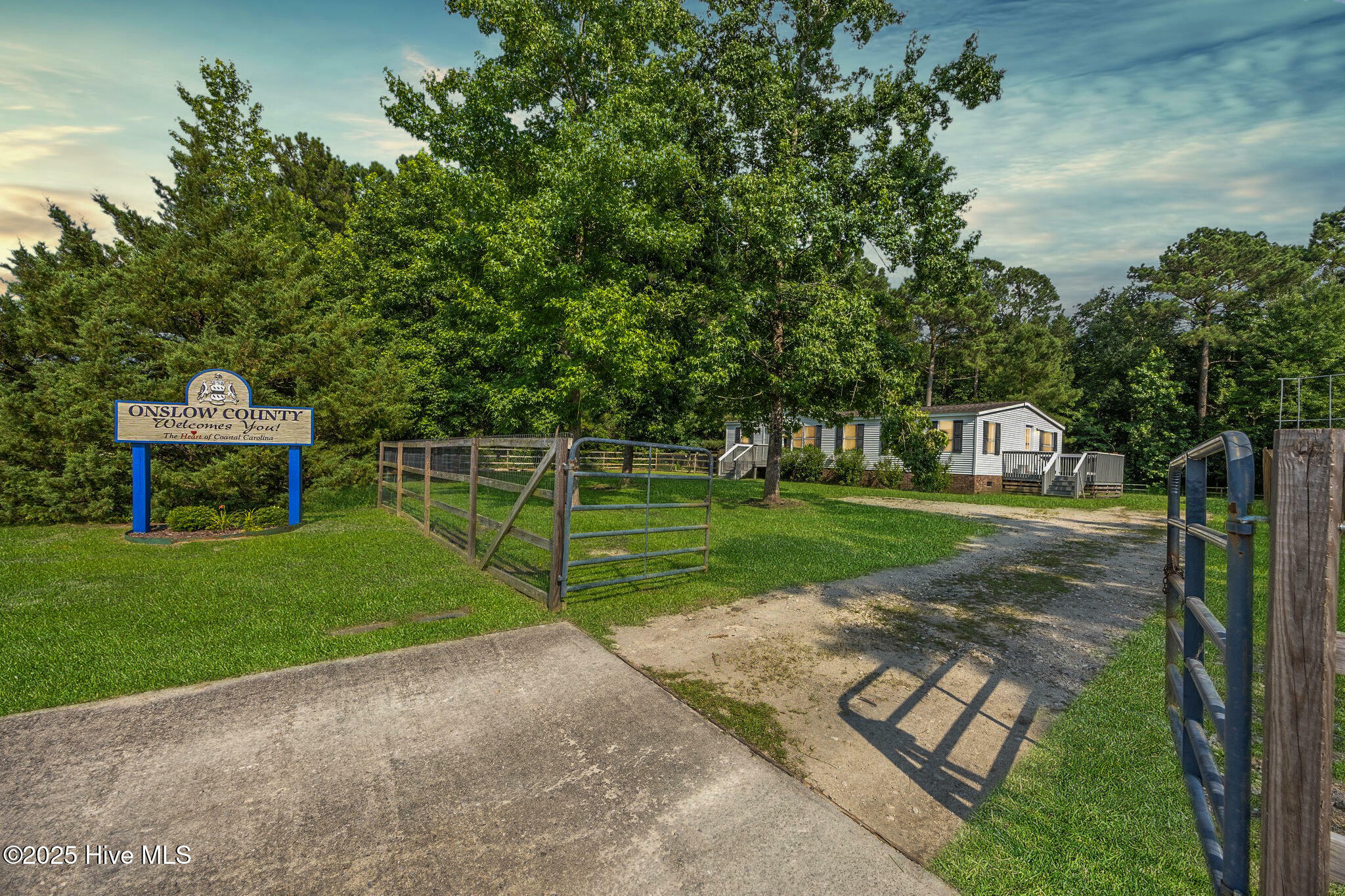 Property Photo: 5849 Burgaw Highway NC 28454