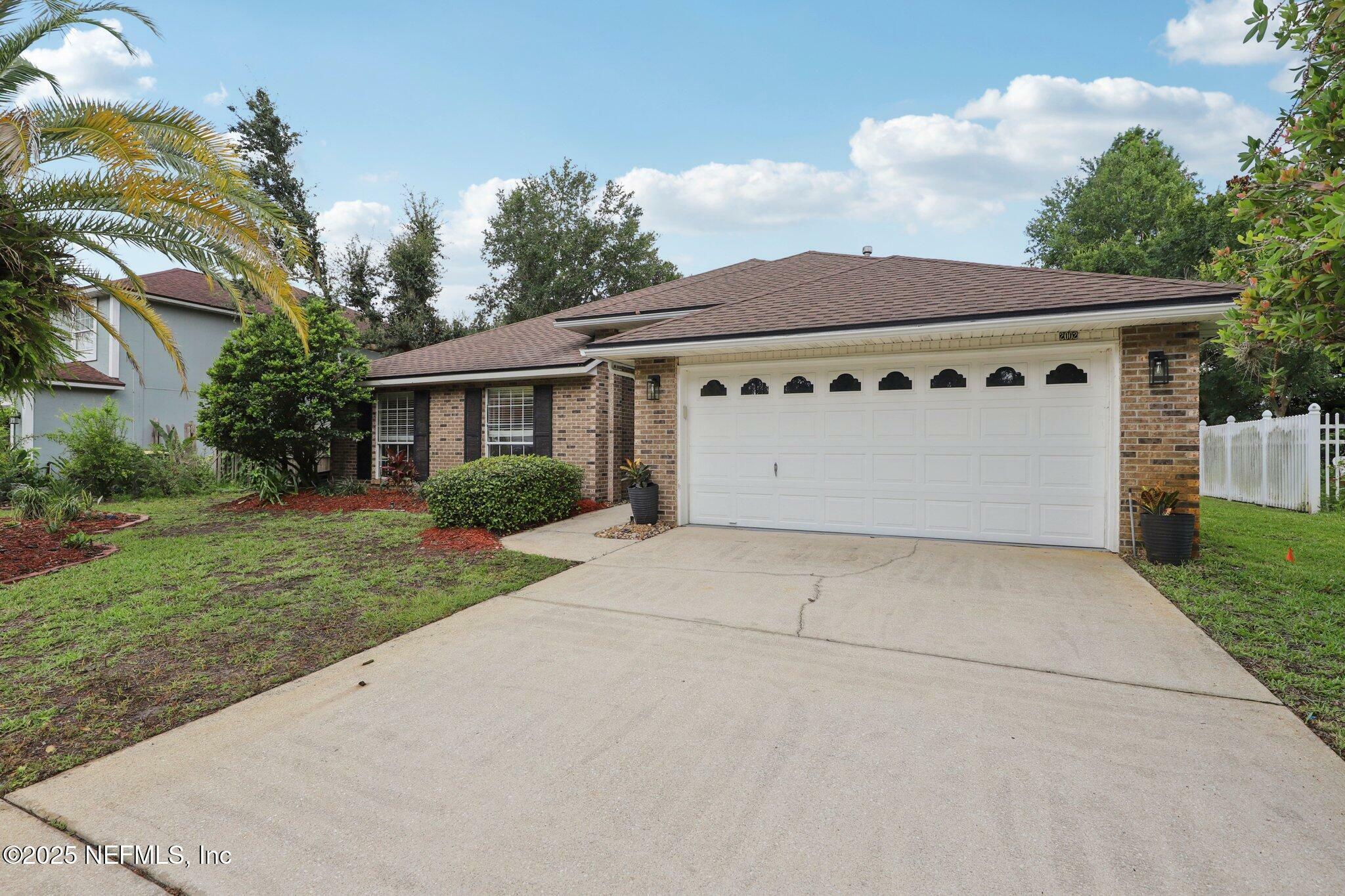 Property Photo: 2002 Knottingham Trace Lane FL 32246
