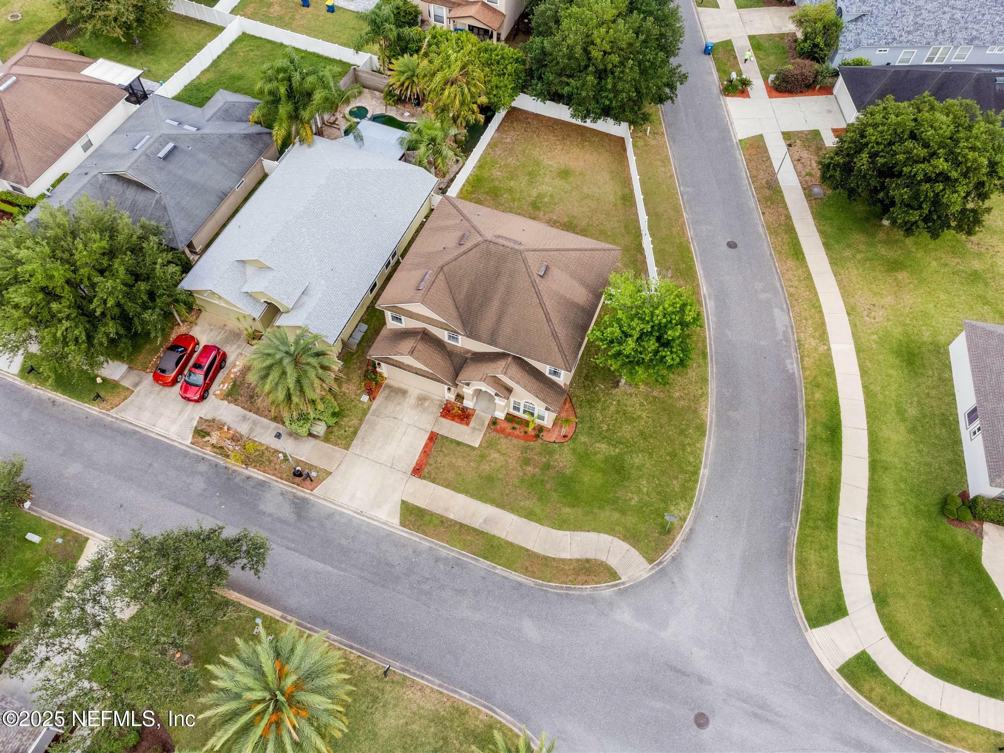 Property Photo: 3616 Shrewsbury Drive FL 32226