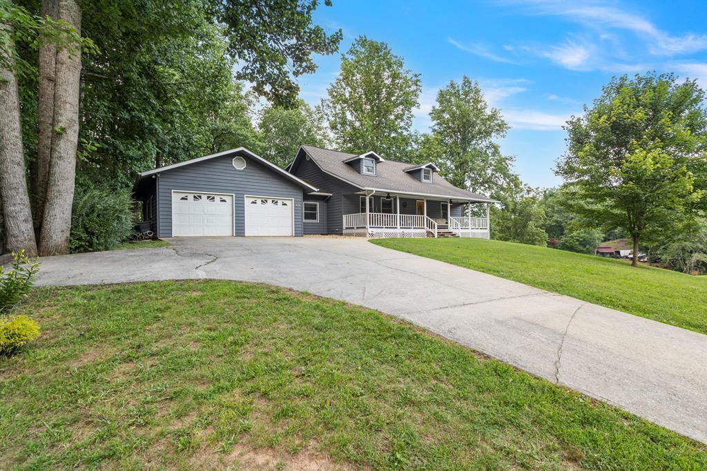 Property Photo:  1615 East Vineyard Road  NC 28904 