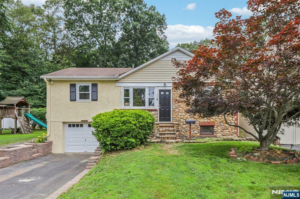 363 Amherst Street  Wyckoff NJ 07481 photo