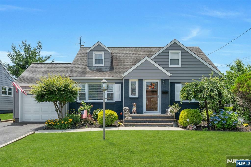 116 Springfield Avenue  Hasbrouck Heights NJ 07604 photo