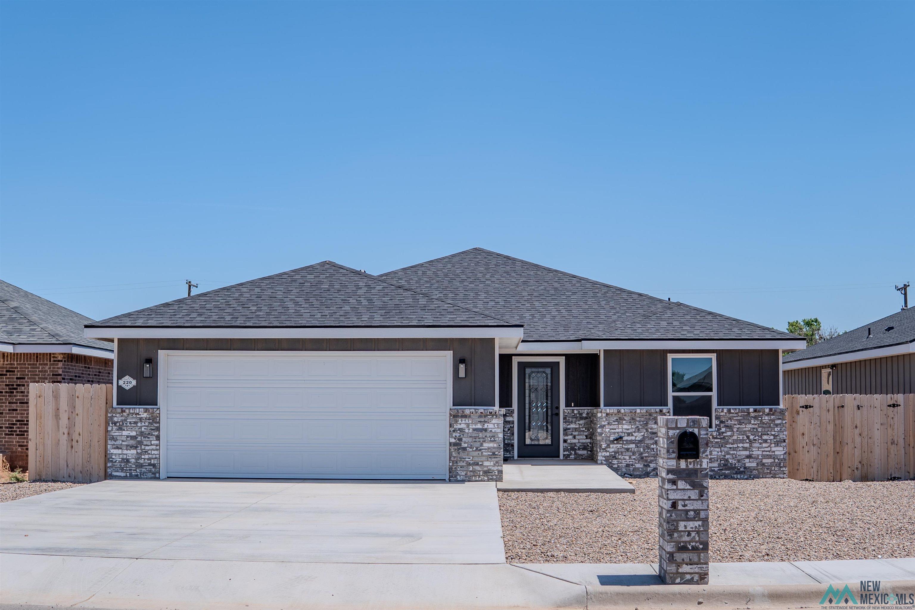Property Photo: 220 Starlite Drive NM 88101