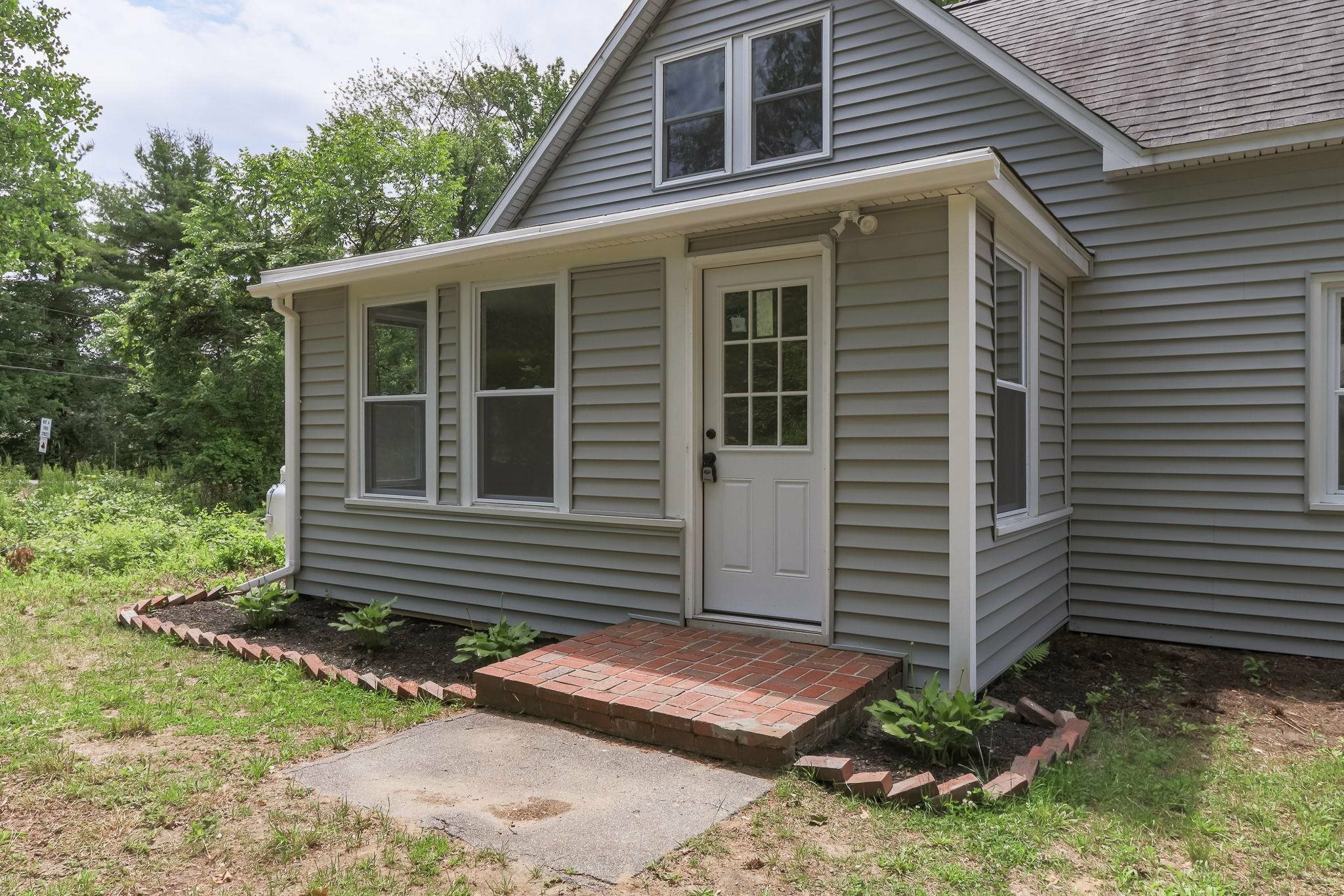 Property Photo: 783 Hooksett Road NH 03032
