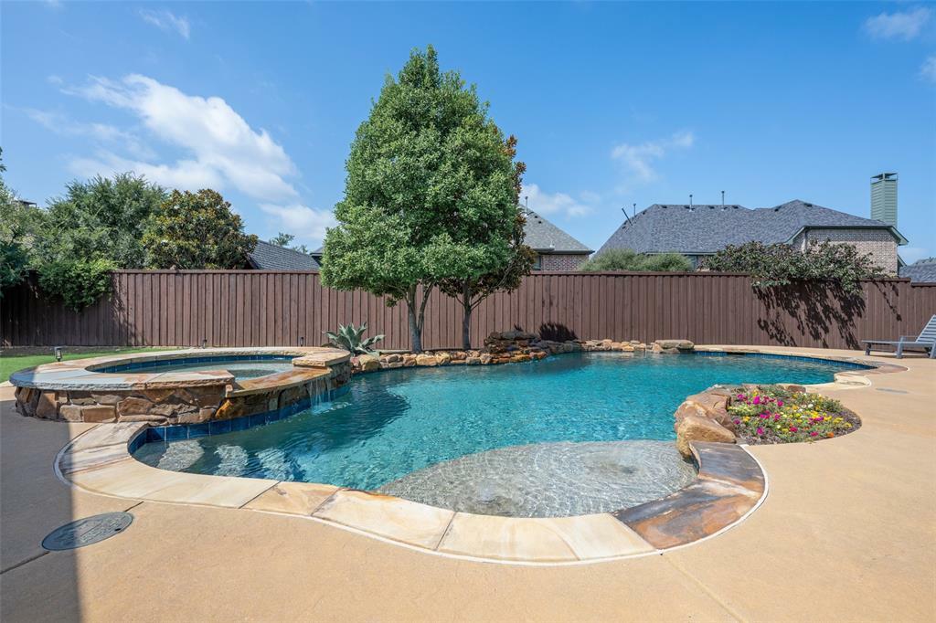 Property Photo: 1533 Timber Ridge Drive TX 75036