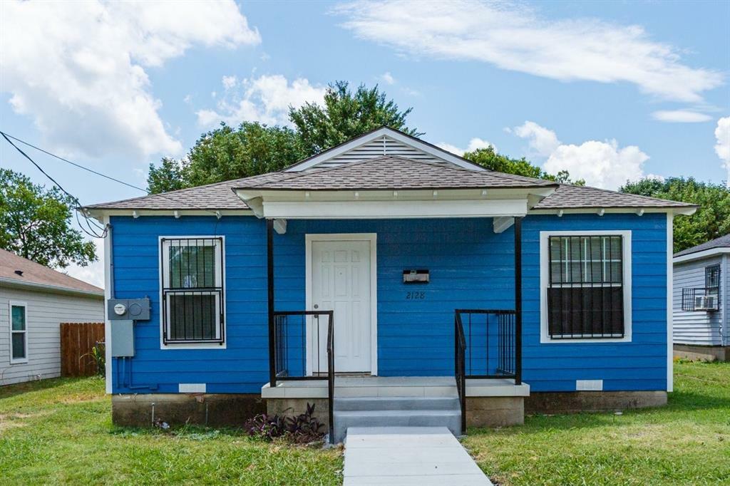 Property Photo: 2128 Lea Crest Drive TX 75216