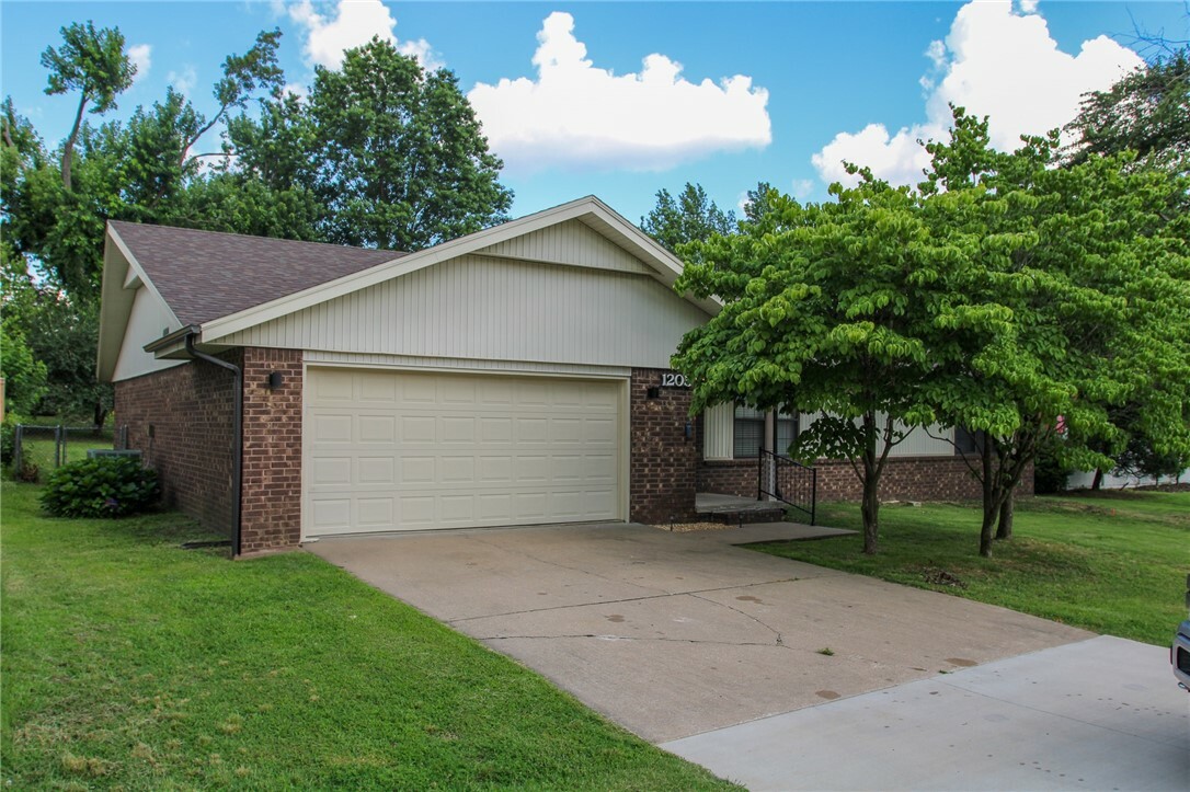 1205 S 13th Street  Rogers AR 72758 photo