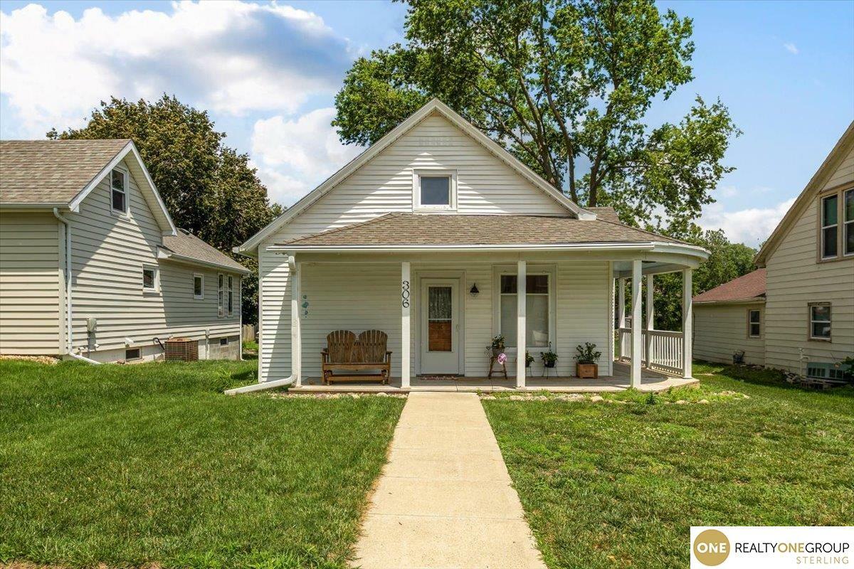 306 3rd Street  Neola IA 51559 photo
