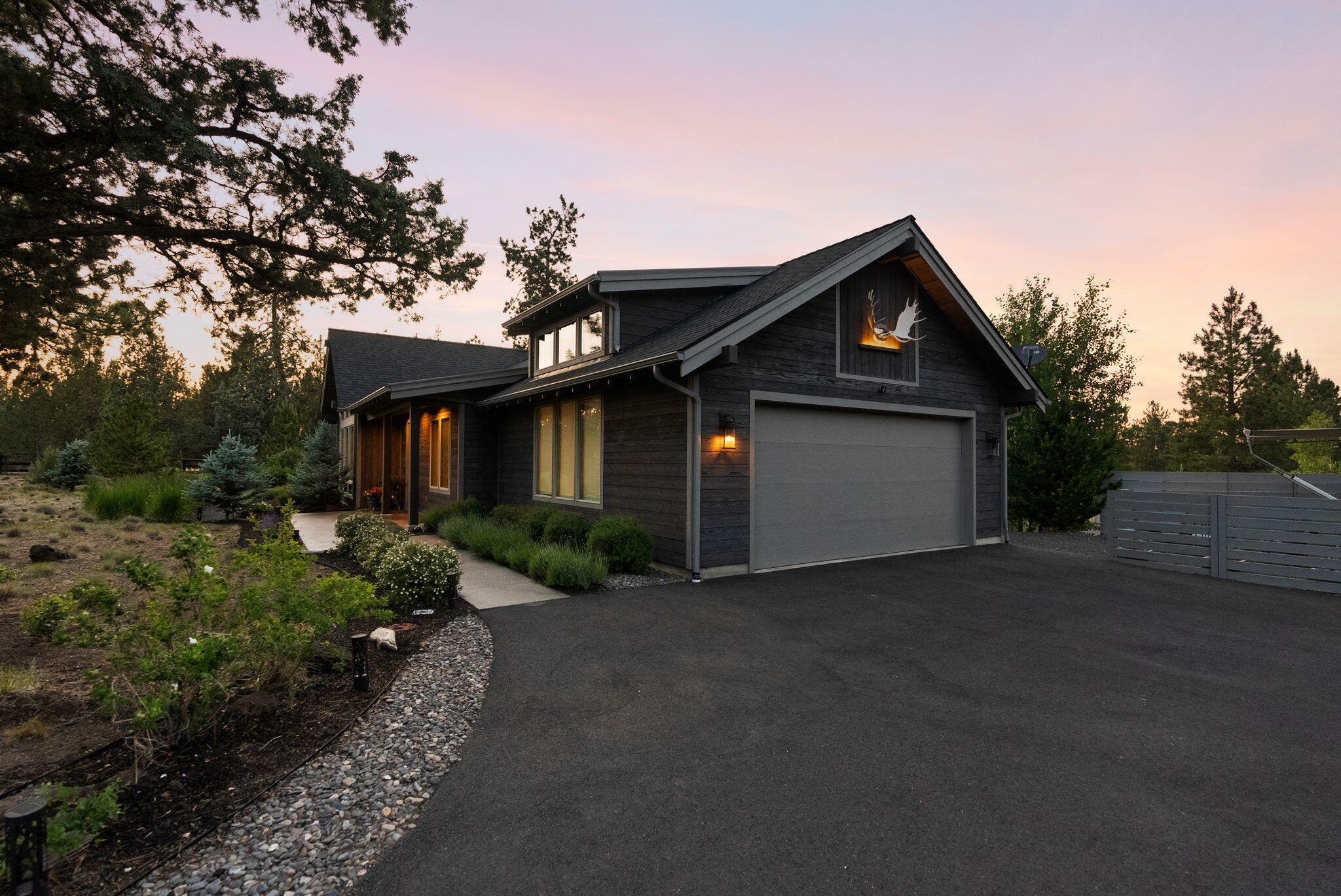 Property Photo: 16472 Jordan Road OR 97759