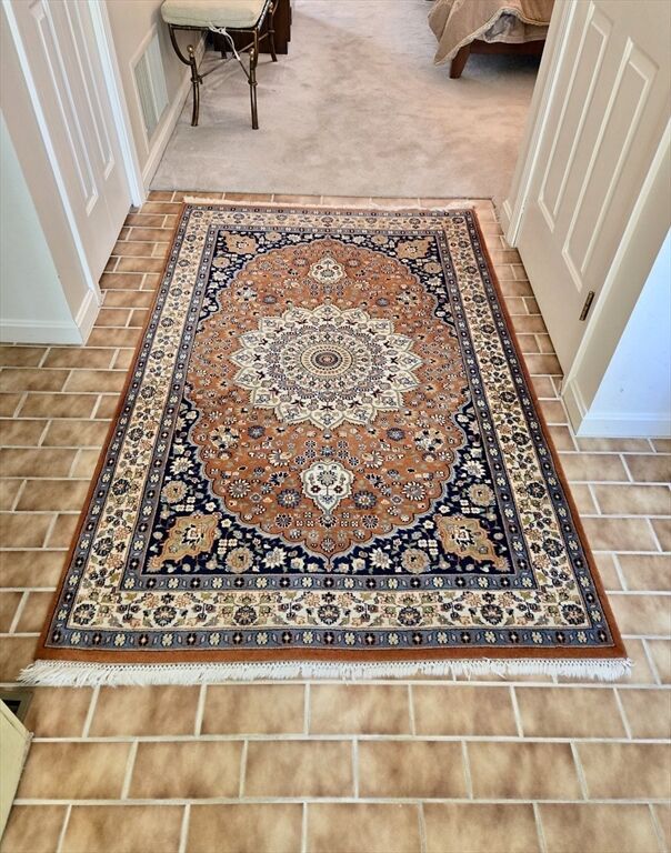 Property Photo:  44 Bentwood Dr 44  MA 01566