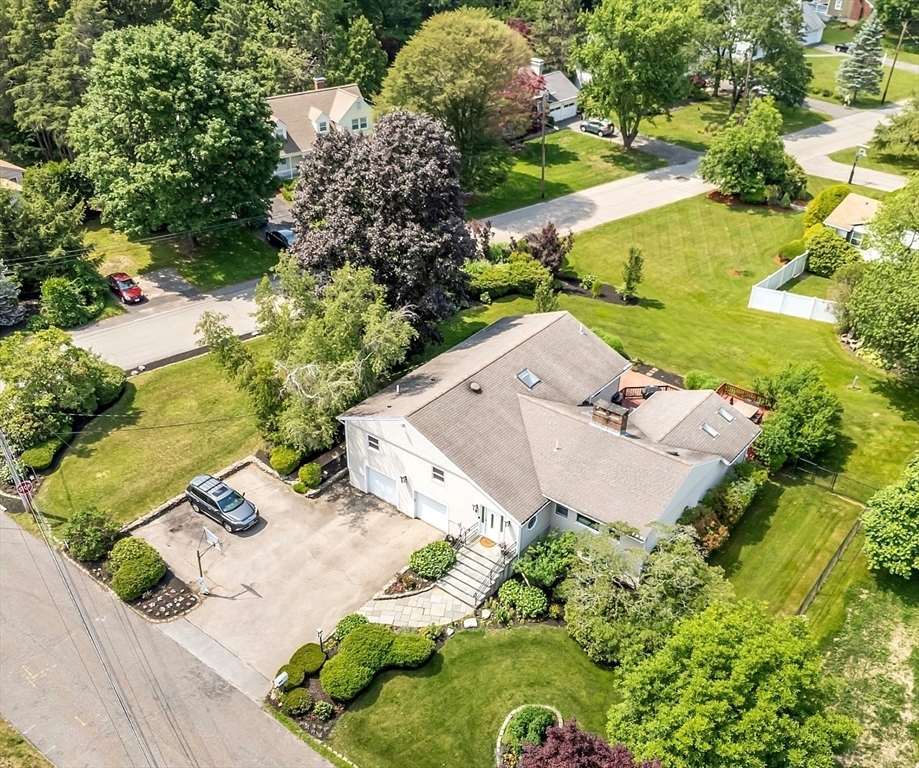Property Photo: 6 Tally Ho Ln MA 01701