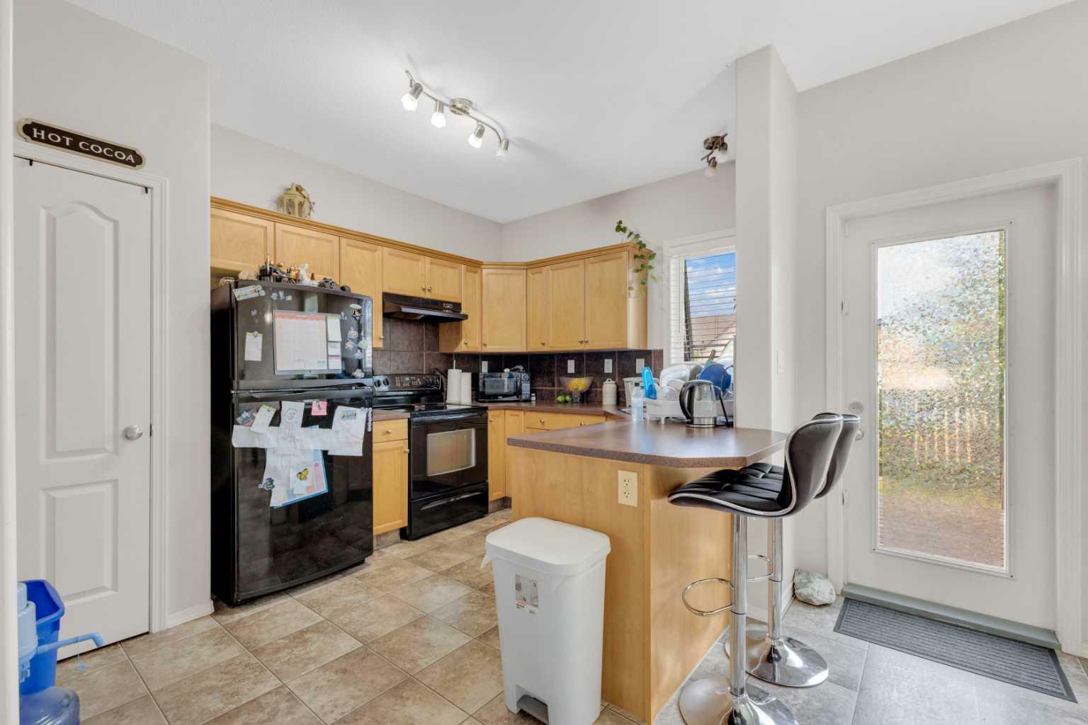 Property Photo:  54 Vold Close  AB T4R 0G4 