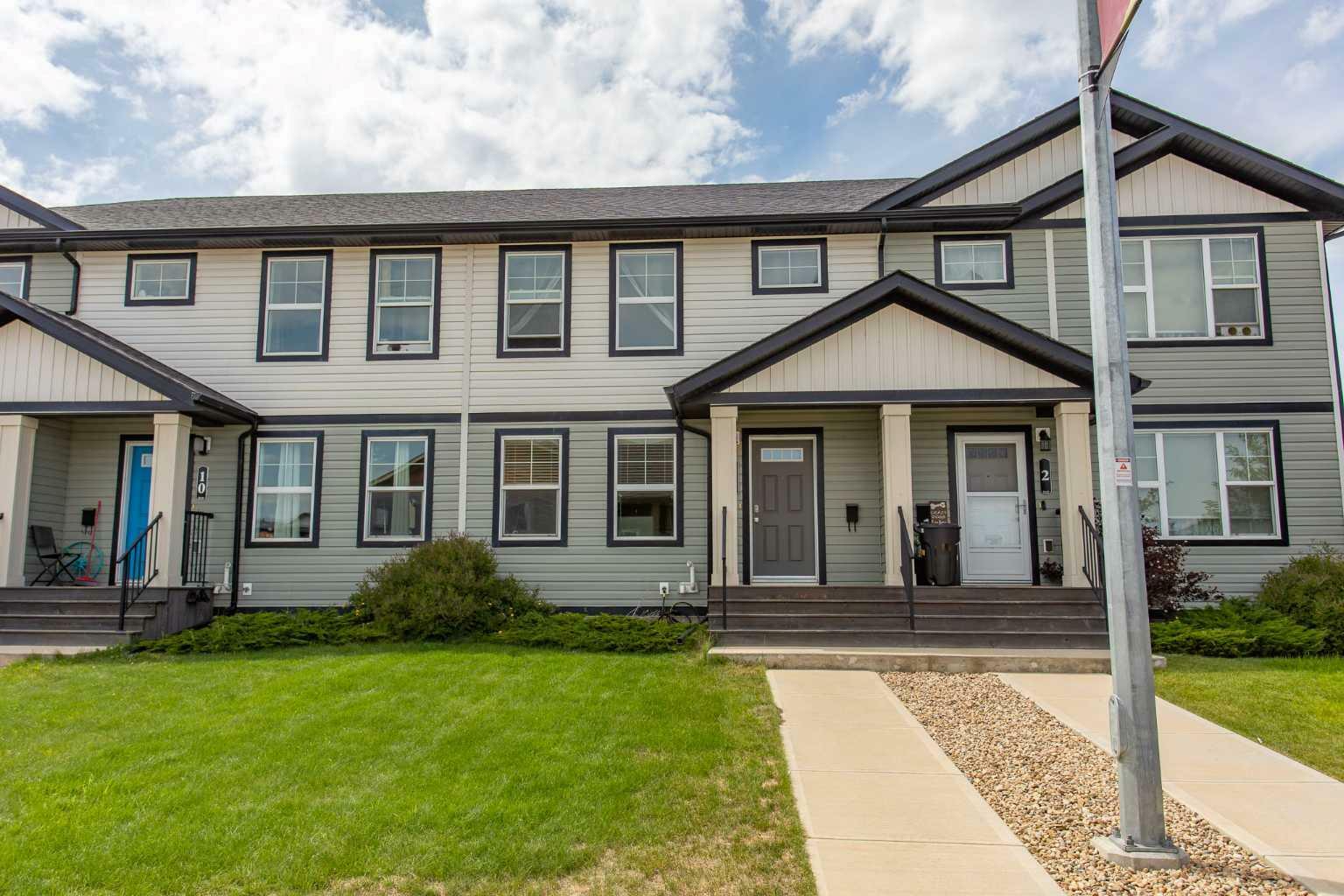 6 Ava Crescent  Blackfalds AB T4M 0M9 photo