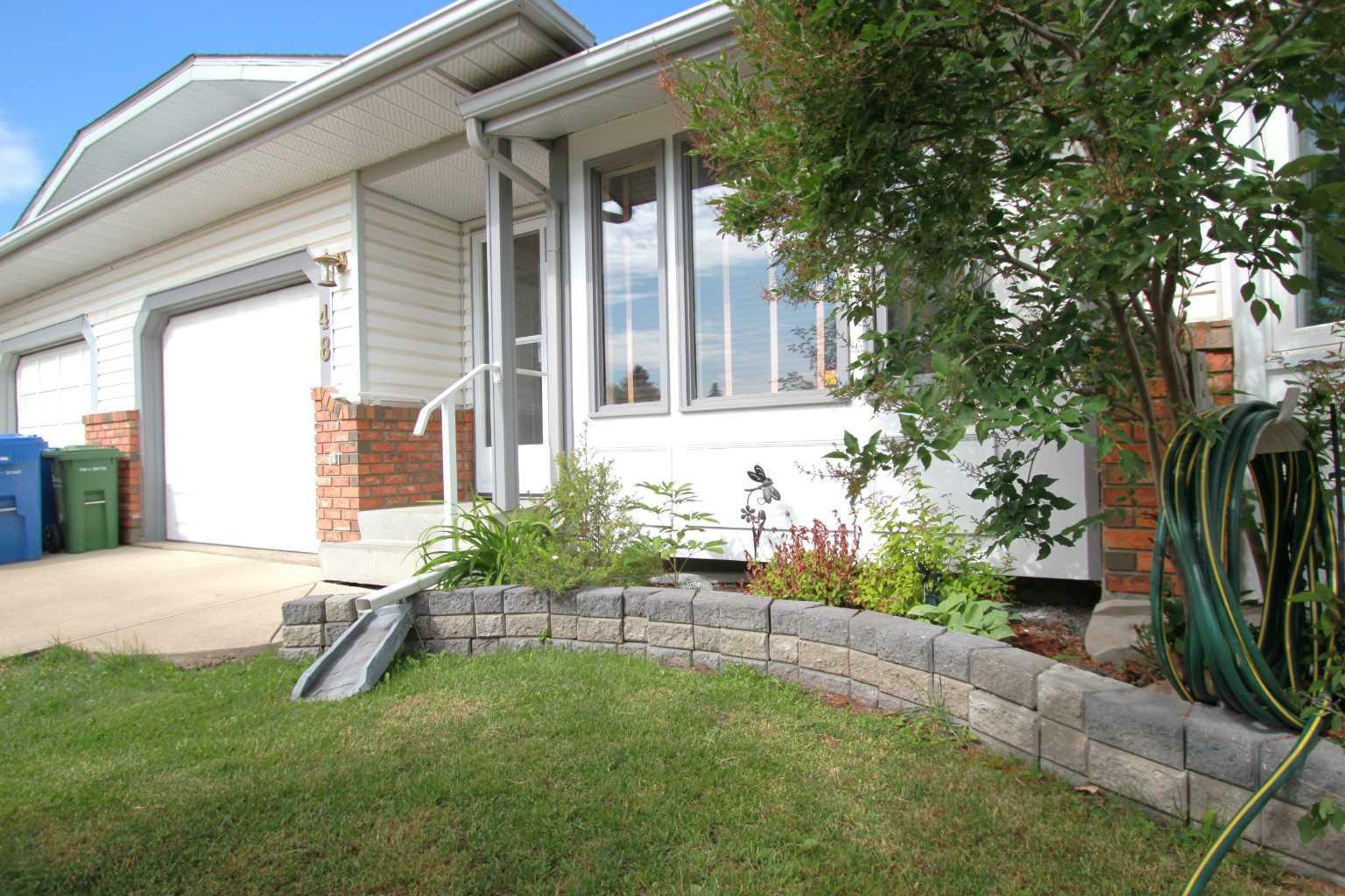 Property Photo: 48 Cosgrove Close AB T4P 3N5