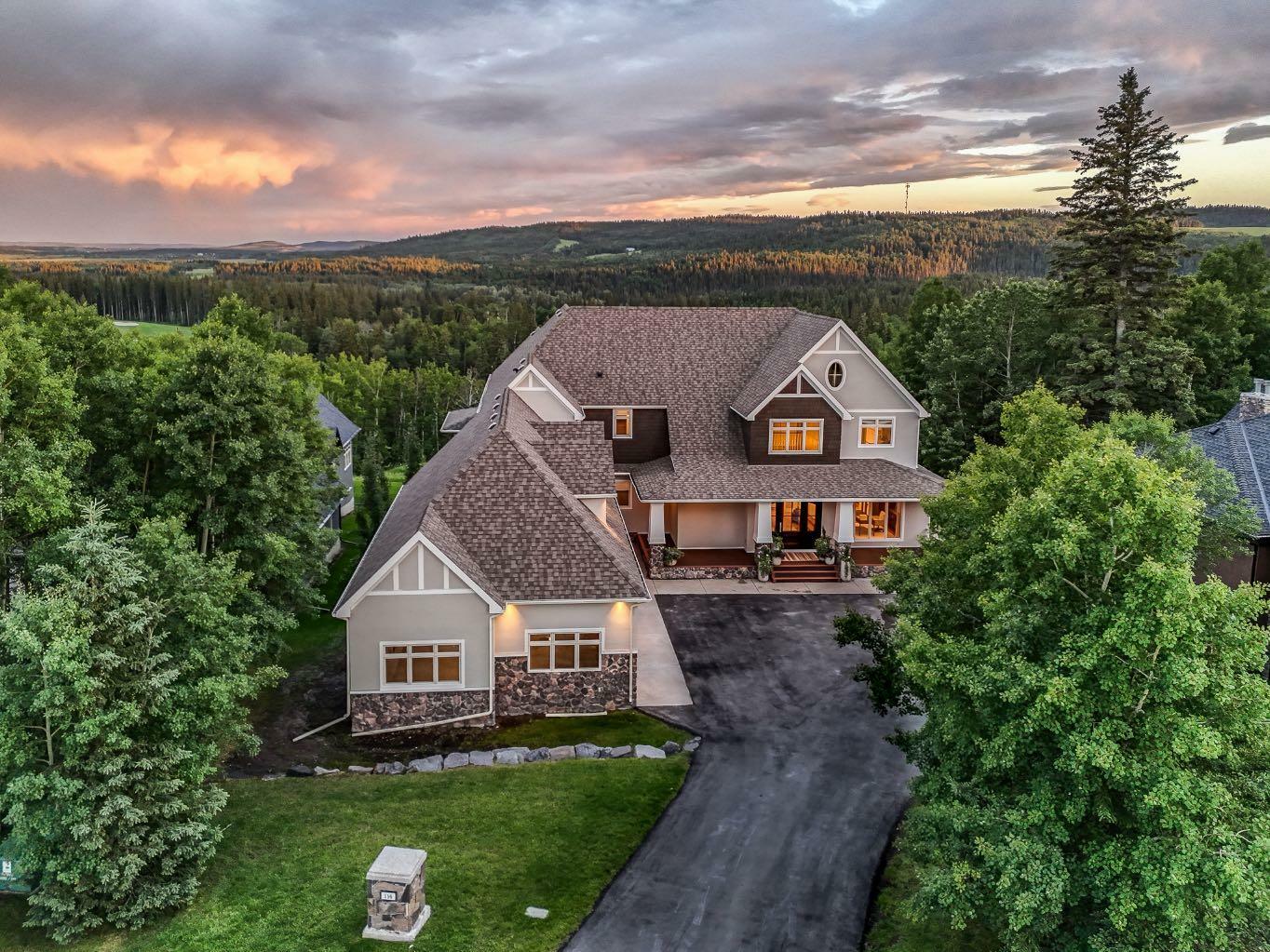 Property Photo: 116 Hawks Landing Drive AB T0L 1W3