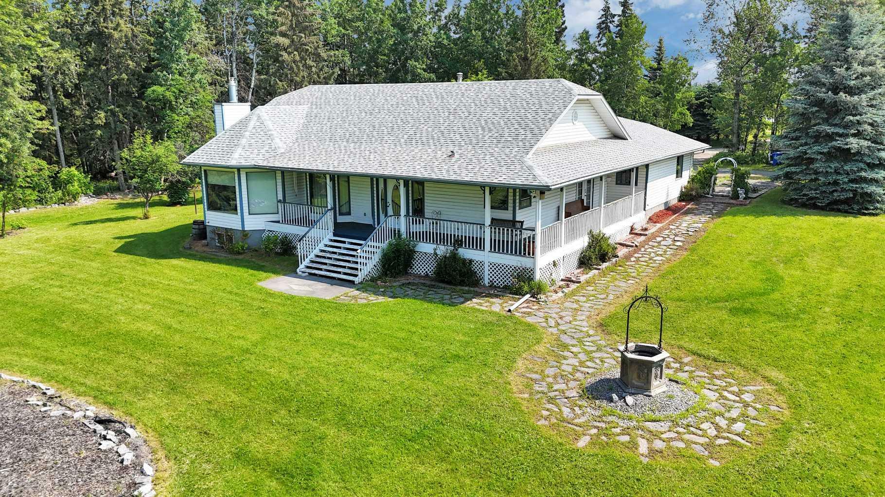 Property Photo: 4000 42 Street AB T4T 1A7