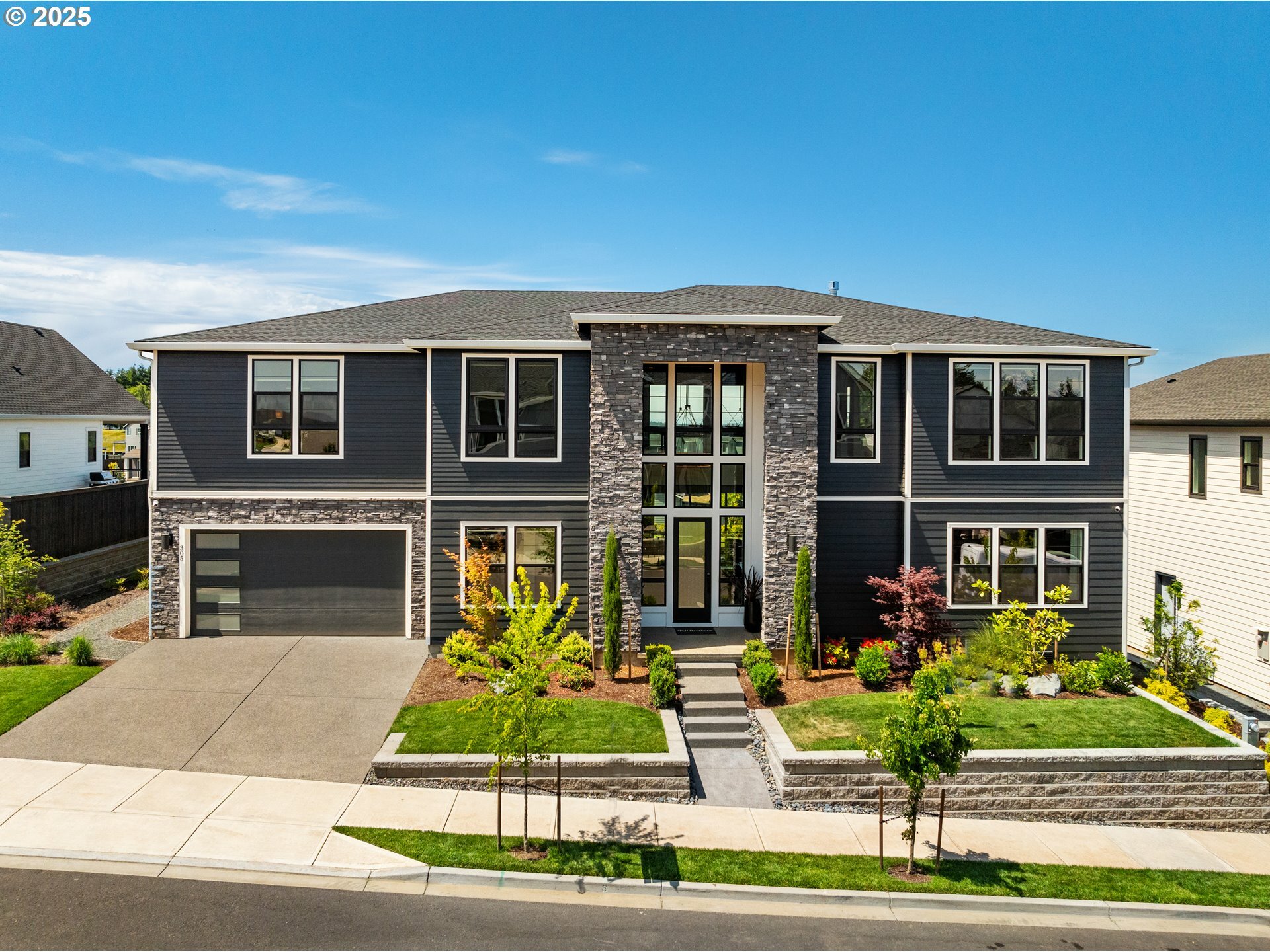 Property Photo: 305 W Fir Loop WA 98671